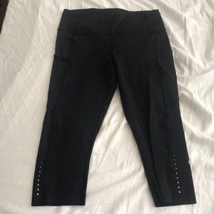 Lulu Lemon Running Crops